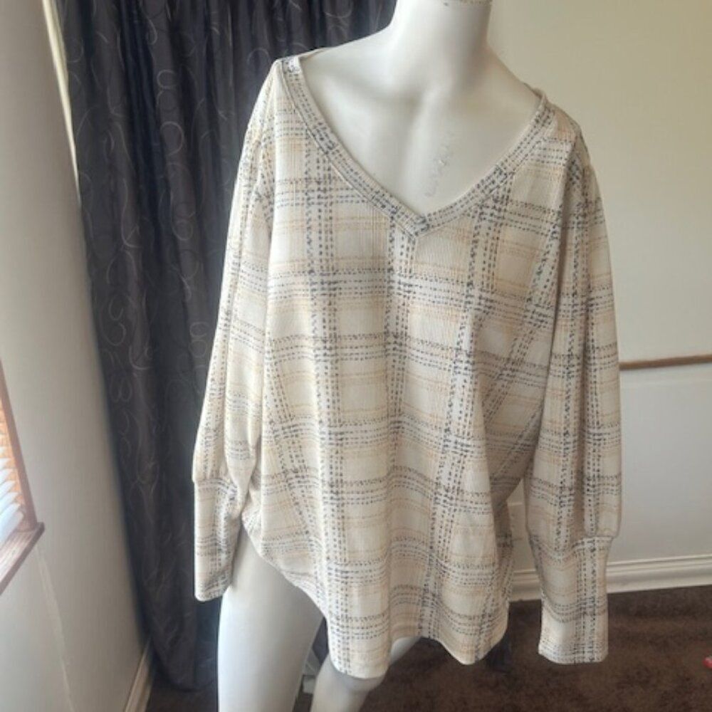 Zac & Rachel Ivory/Black/Tan plaid V-Neck long sleeves knit top, size 1X